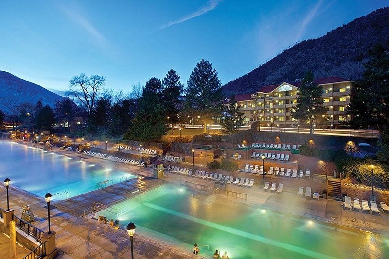Glenwood Hot Springs Lodge