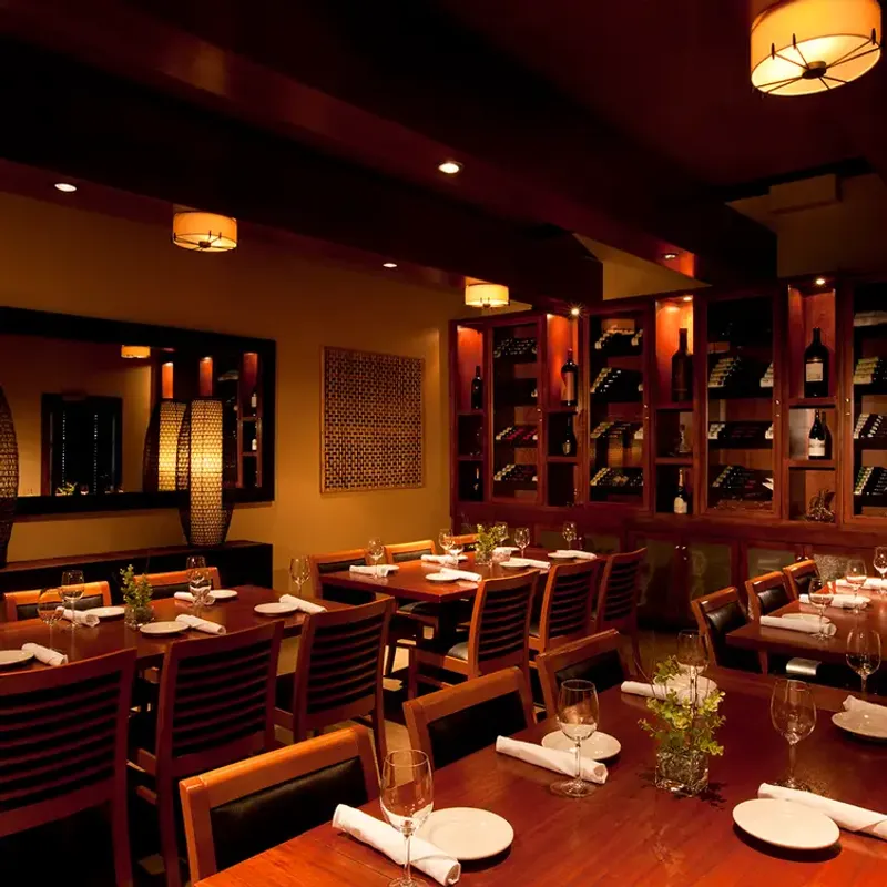 J. Gilbert’s Steakhouse – Overland Park