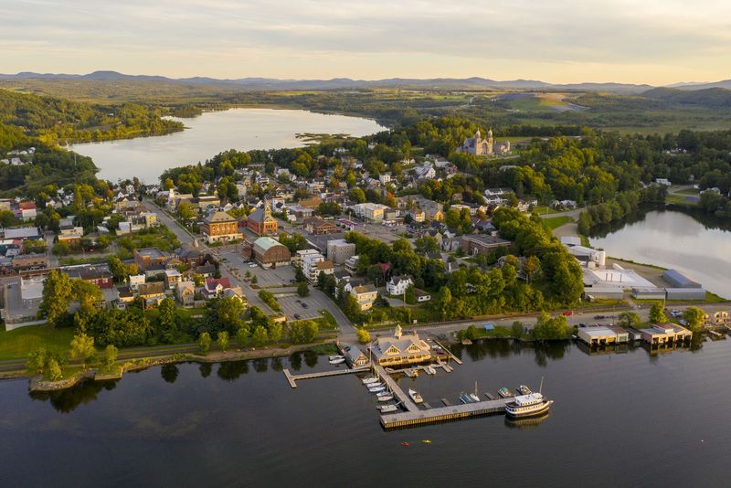 Newport: Border Town With Lakeside Charm