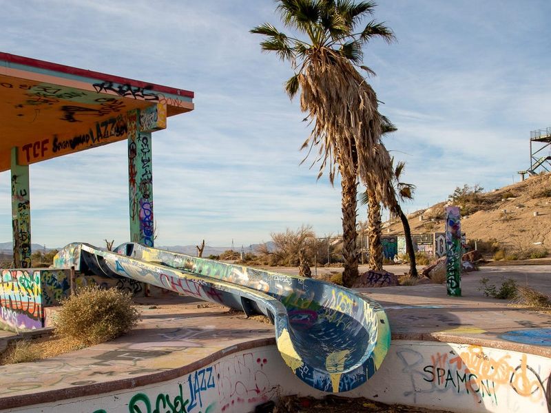 Lake Dolores / Rock-A-Hoola Waterpark (Newberry Springs)