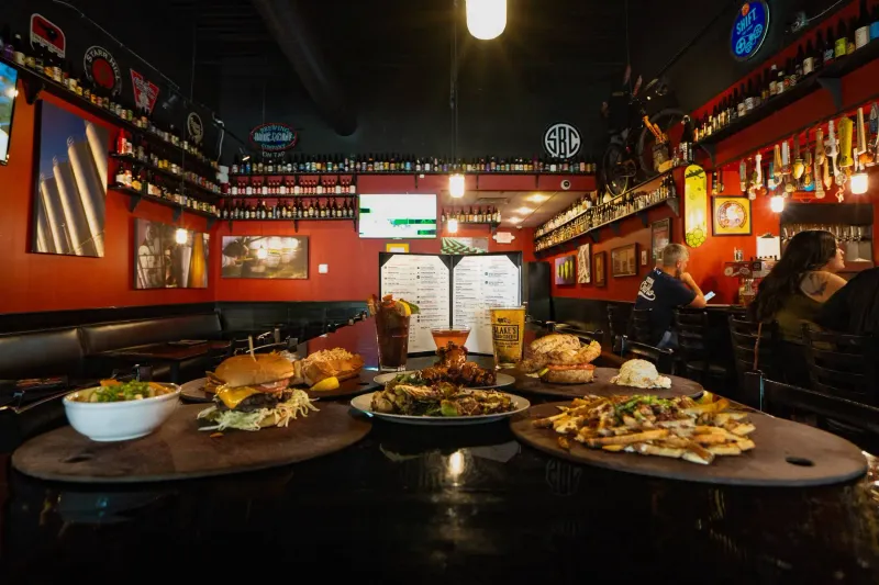 Catch 22 Gastropub, Athens & Monroe