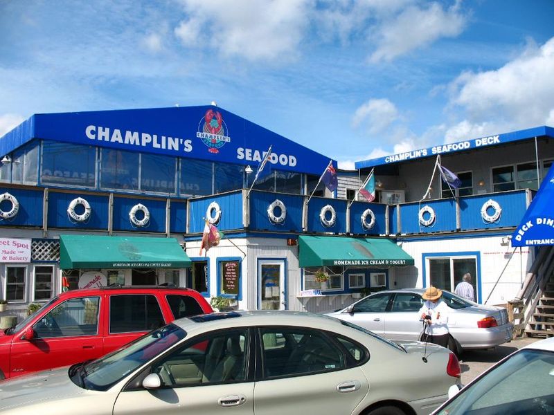 Champlin’s Seafood Deck, Narragansett