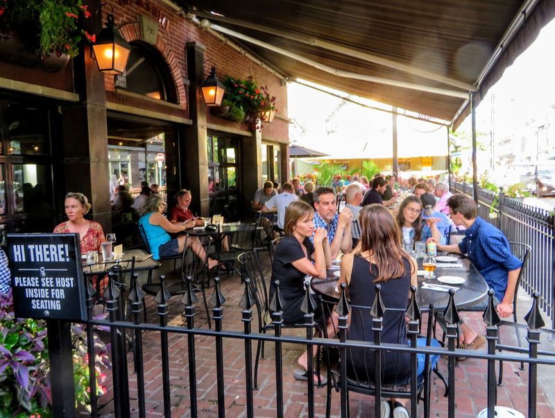 Farmhouse Tap & Grill, Burlington