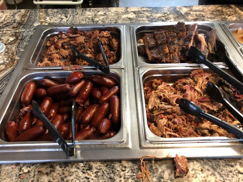 Locals’ Lunchtime Ritual