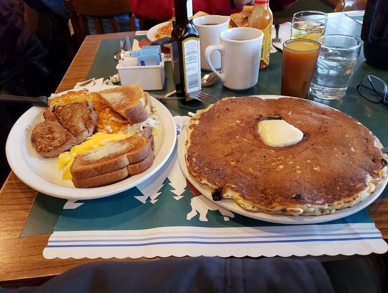 Blueberry Pancakes That Define Summer Flavor