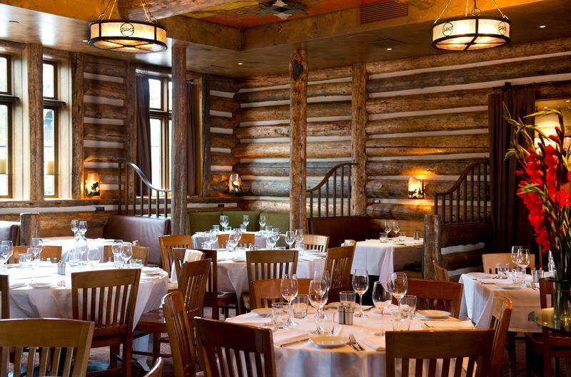 Rustic Elegance and Cozy Mountain Lodge Vibes