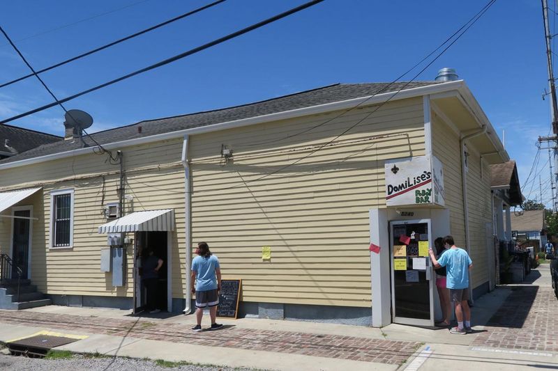 The Shrimp Sandwich Travelers Call the Real Deal