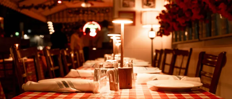 Ideal for Couples and Food Lovers