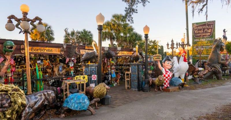 A Colorful Landmark on State Road 40
