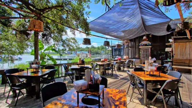 Sting Ray’s Seafood – Tybee Island