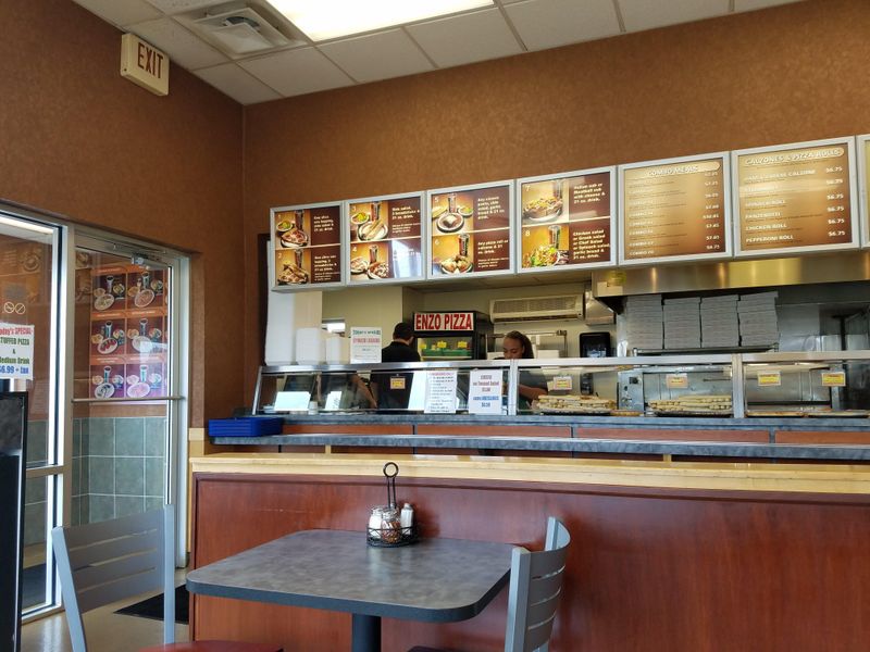 Buffet Hours That Work for Lunch and Dinner Crowds