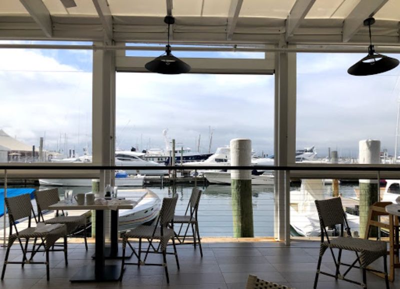 Nautical Elegance Meets Cozy Comfort