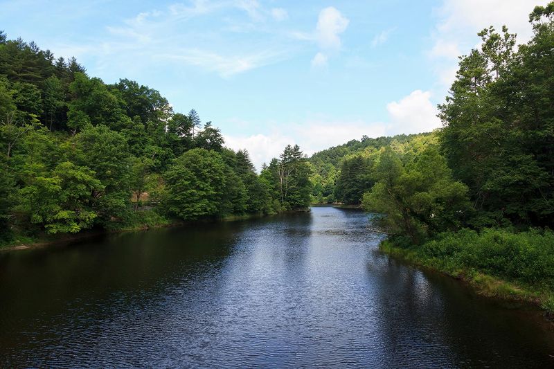 The Oconaluftee River sets the rhythm