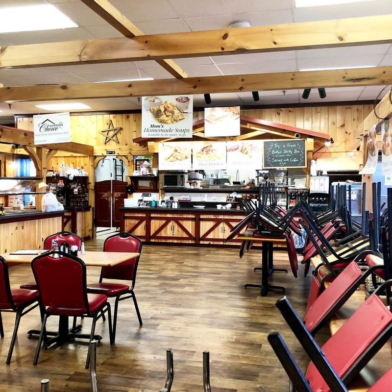 Cozy, Family-Friendly Atmosphere