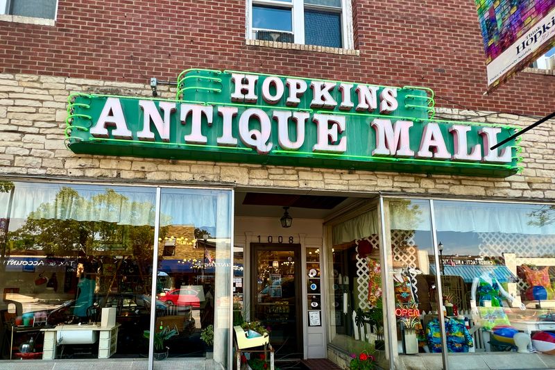 Hopkins Antique Mall