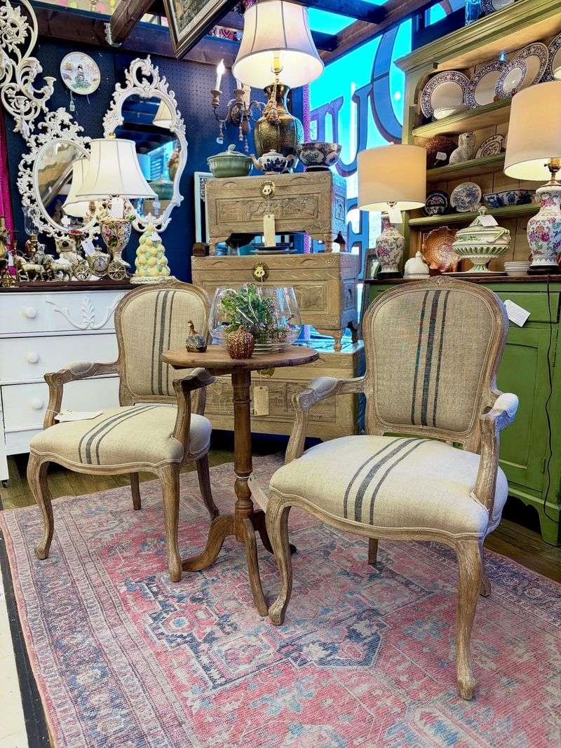 Queen of Hearts Antiques & Interiors (Buford)
