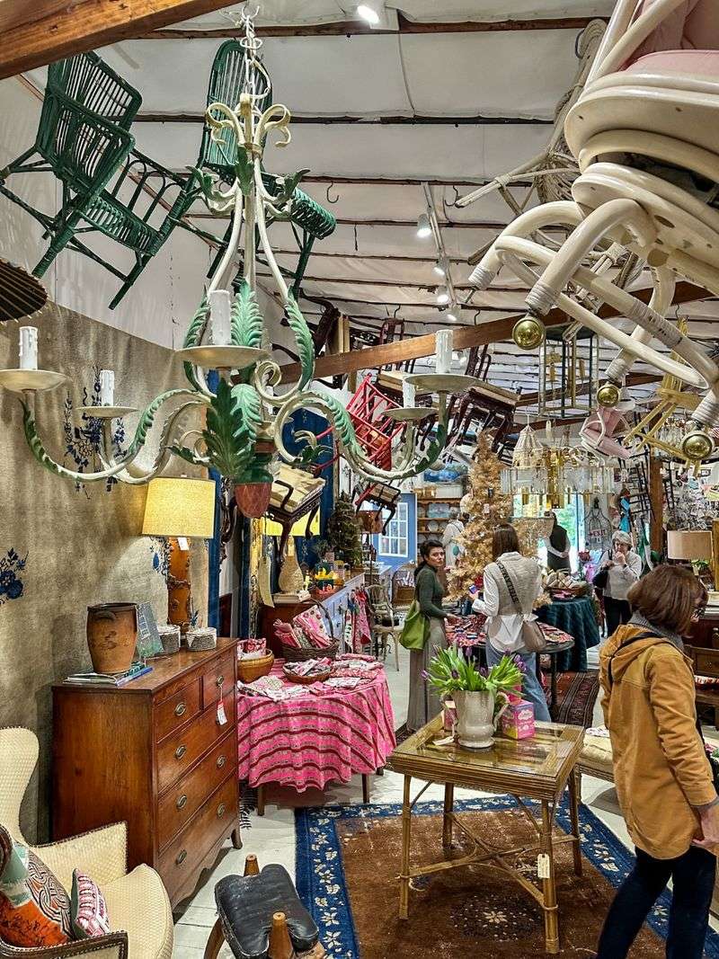 Serious Collectors and Dealers Ensure Curated Quality
