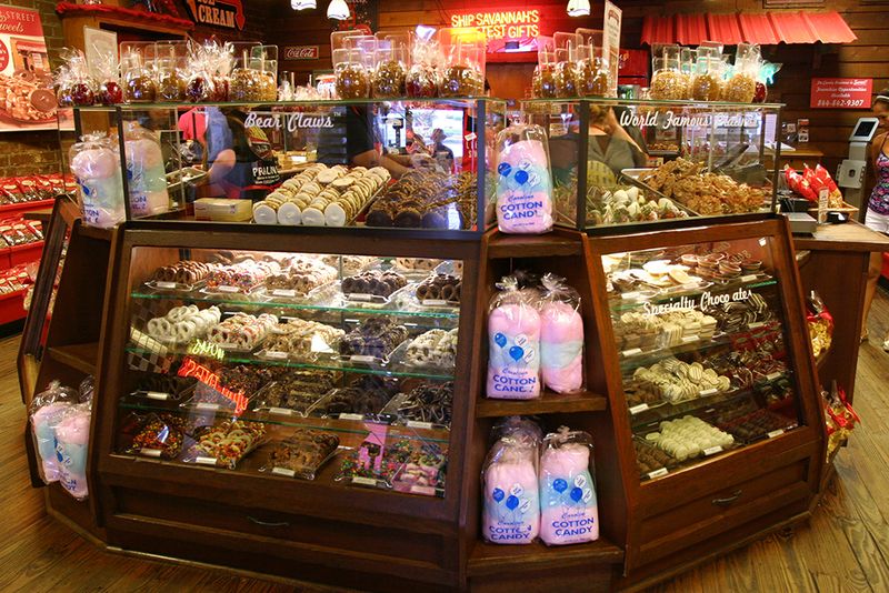 Candy & Nut Shops: Tradition in Every Bite