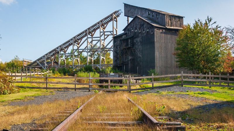 Company Town Living: Coal Dust and Community