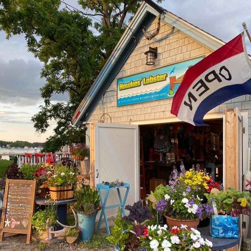 Hawke’s Lobster – Cundy’s Harbor / Harpswell