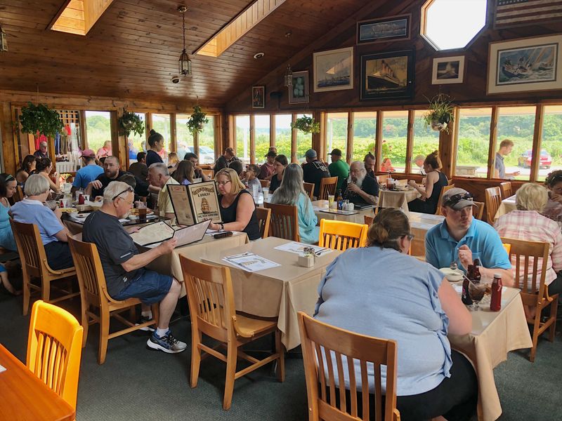 Captain Parker's Pub, West Yarmouth