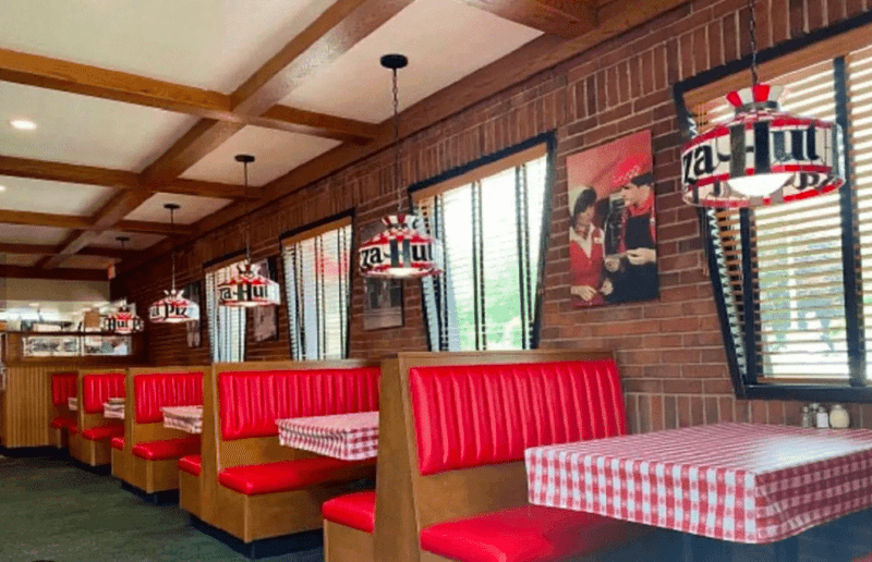 Retro Vibes Feel Fresh to Younger Diners