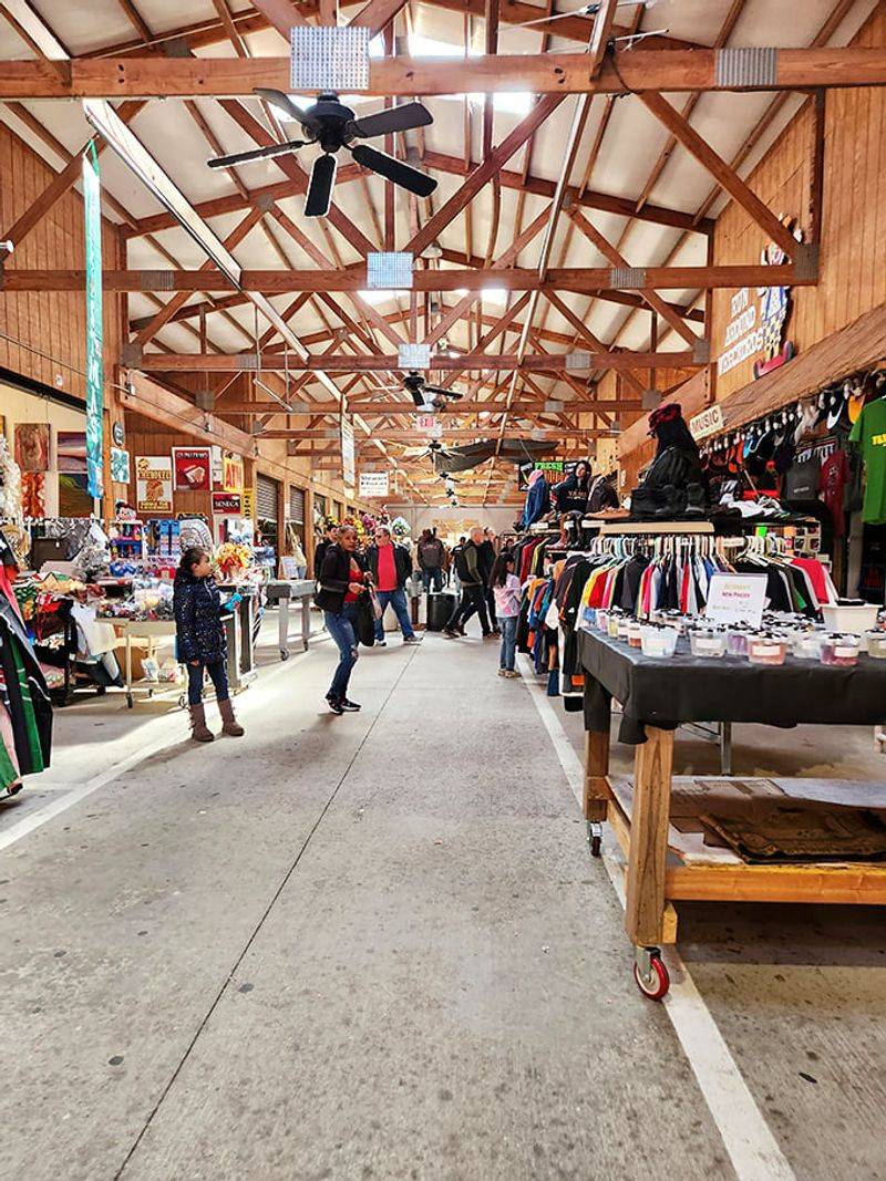 Barnyard Flea Market – Greer