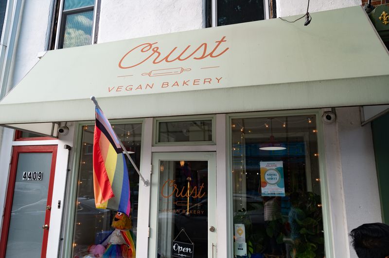 Crust Vegan Bakery (Philadelphia)