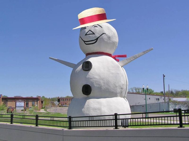 North St. Paul's Eternal Winter Friend