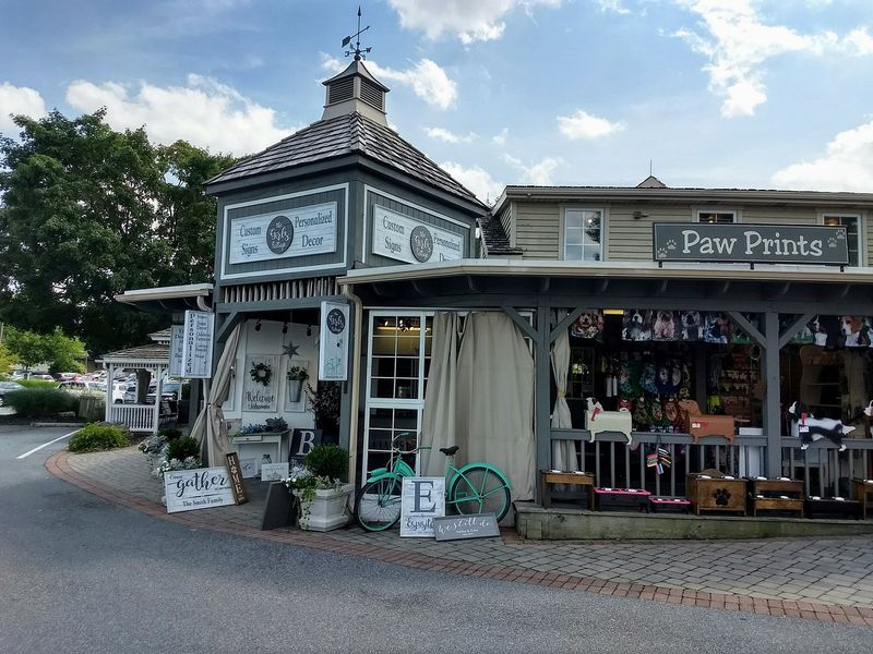 Kitchen Kettle Village - From Jam Shop to Tour Bus Magnet