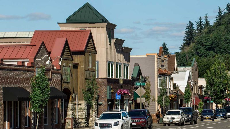 Hood River's Lost Local Character