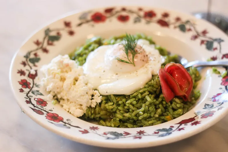 The Sorrel Pesto Rice Bowl That Keeps Locals Coming Back