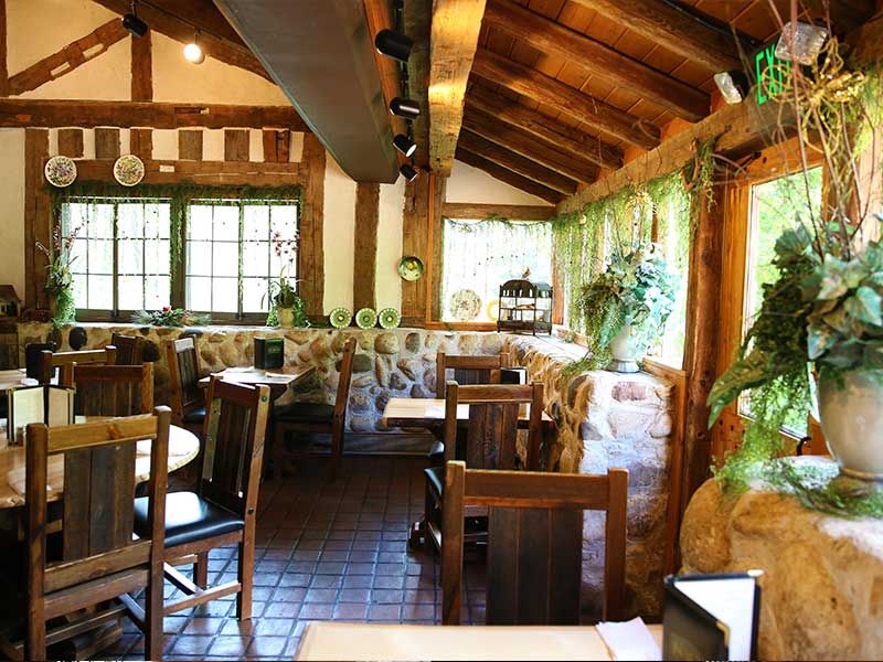 Drinks and Desserts That Complete the Meal