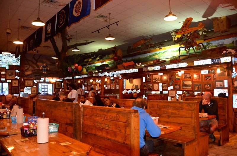 The Atmosphere: Laughter and Comfort