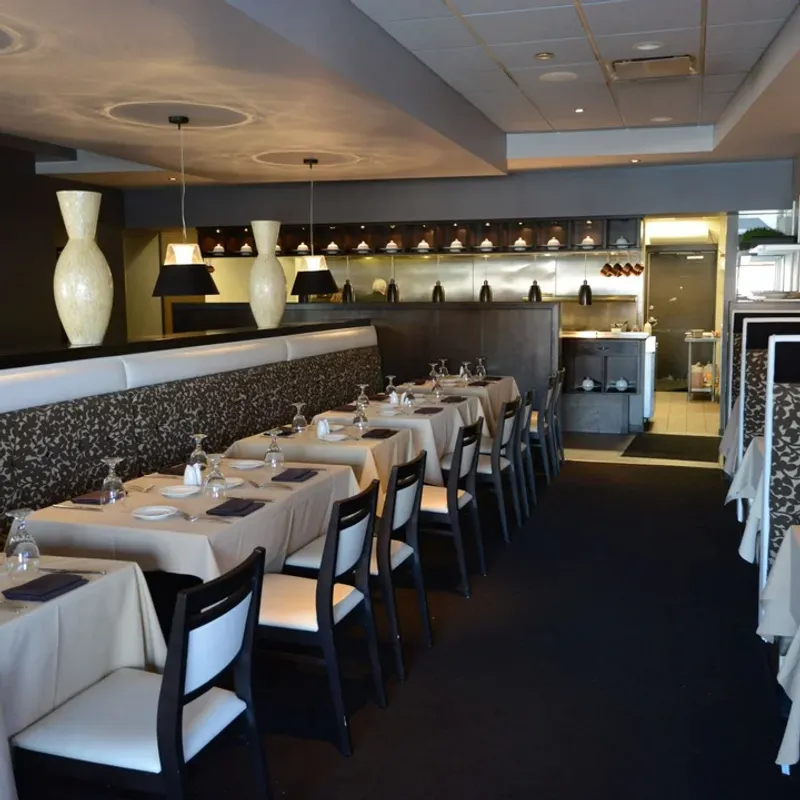 The Goose Eatery & Hangout