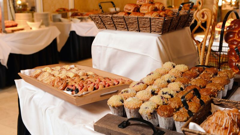 Pricing and Reservation Tips