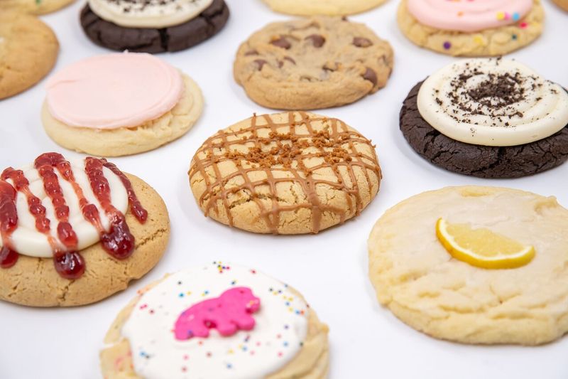 Crumbl Cookies (Winter Park)