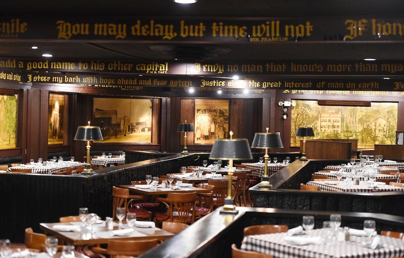Schuler’s Restaurant & Pub (Marshall, MI)