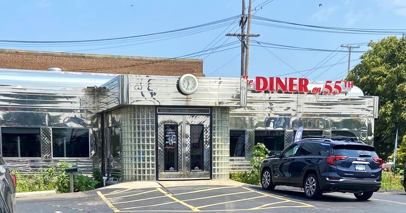Diner On 55th - Cleveland's Urban Comfort Food Haven