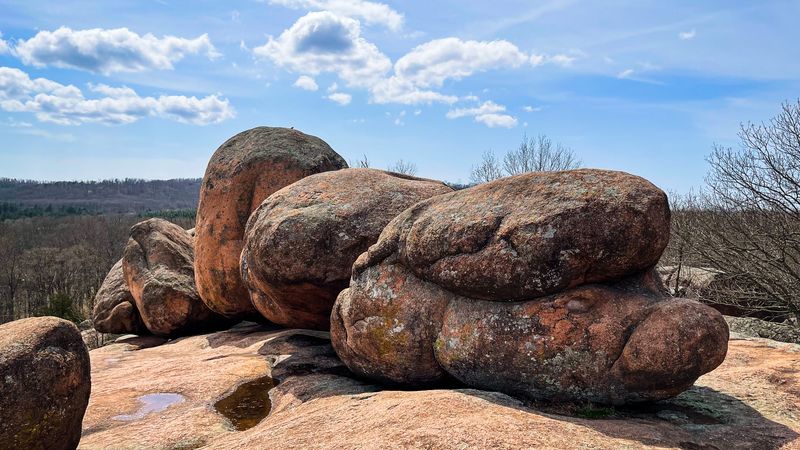 Elephant Rocks State Park Loses Its Magic When Packed