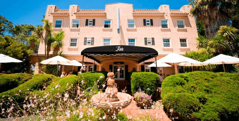 Traditional Sunday Champagne Brunch Experience