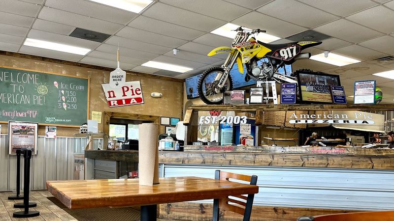 Rivers Run Catfish & Seafood House (Milner, GA)
