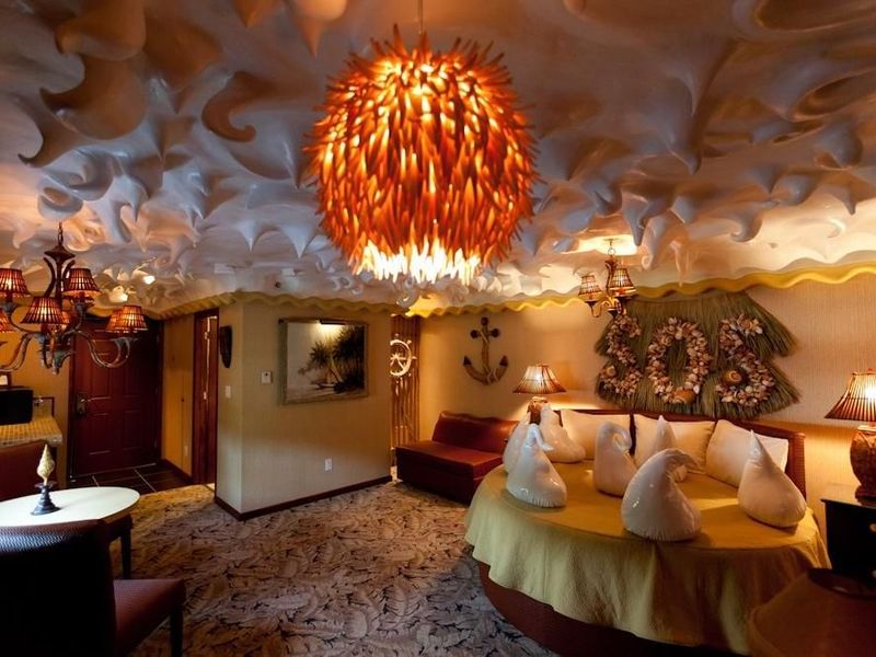 Charming and Eccentric Rooms