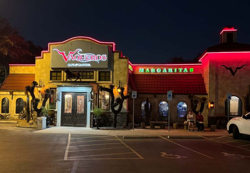 Vaqueros Mexican Restaurant & Seafood - Austin