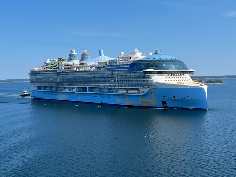 How Cruise Tourism Arrived Along California's Coast
