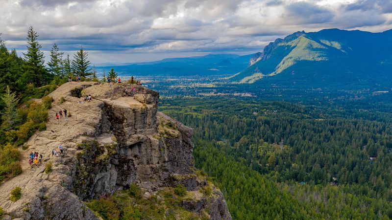Rattlesnake Ledge (Rattlesnake Mountain Scenic Area)
