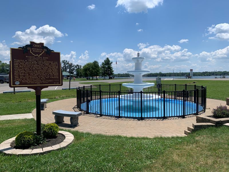 Buckeye Lake Amusement Park – Only a Fountain Remains