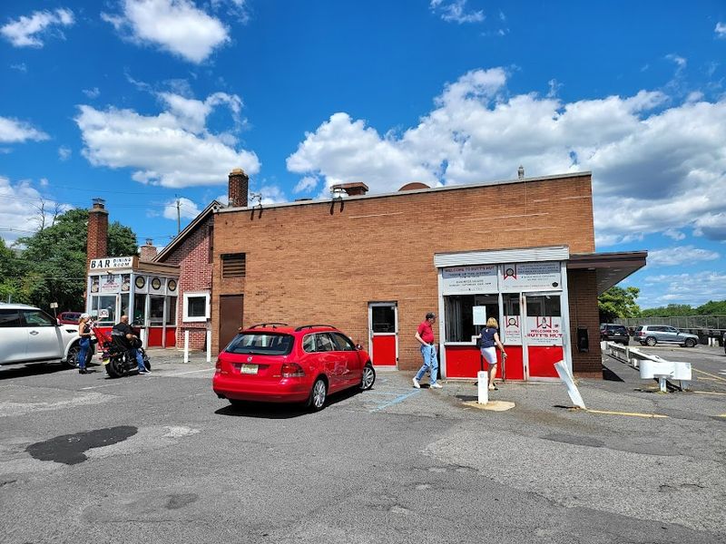 Rutt's Hut - Clifton