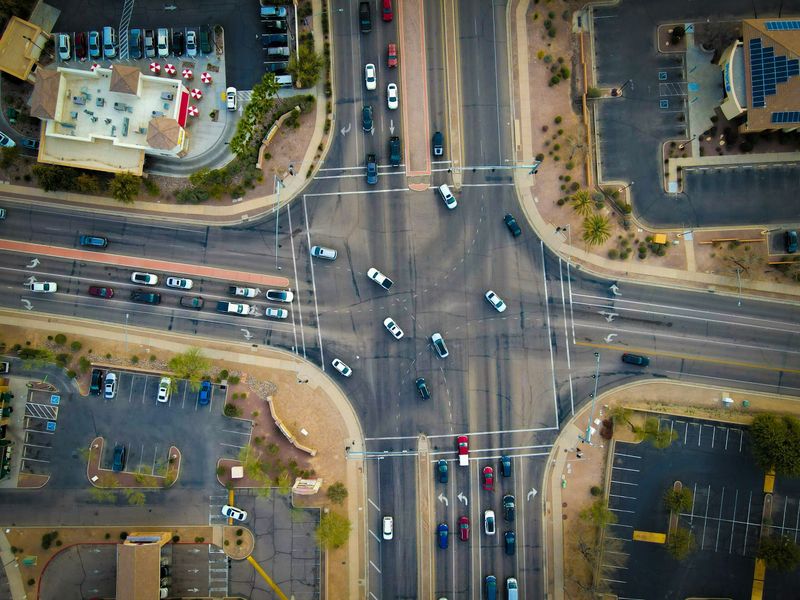Cutting Through Parking Lots to Avoid Red Lights