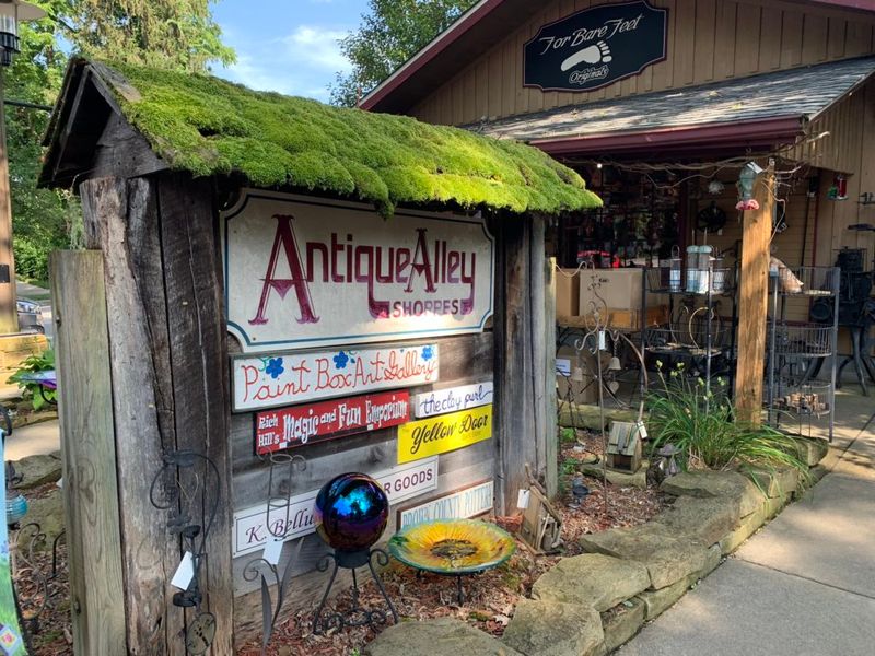 Brown County Antique Mall – Nashville